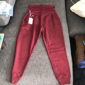 FIGS maternity jogger scrubs